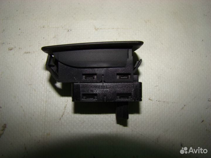 Кнопка переднего стеклоподъемника BMW 320i E90 (Ку