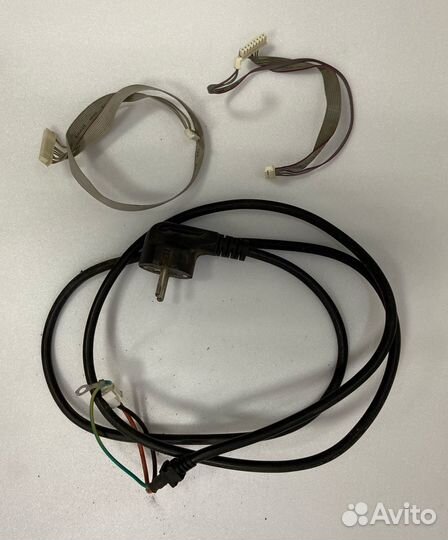 Телевизор irbis T32Q44FAL в разборе