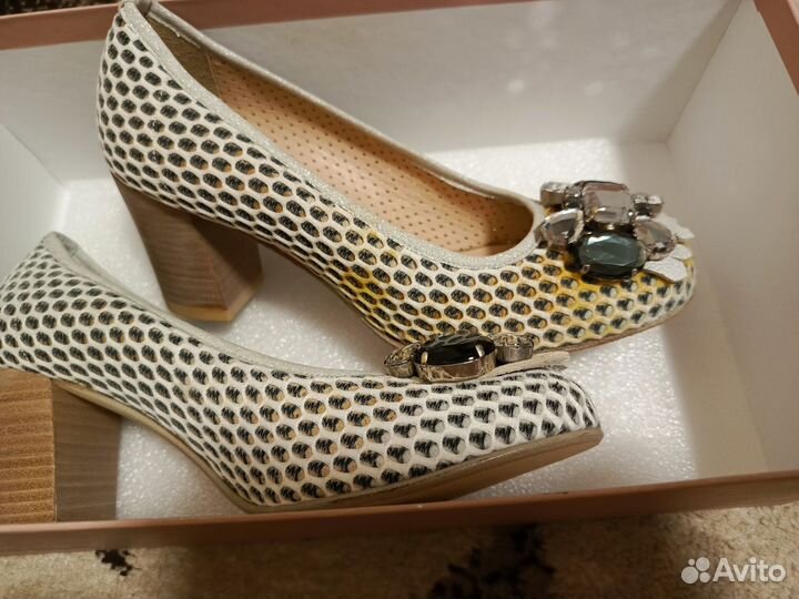 Туфли женские брендовые