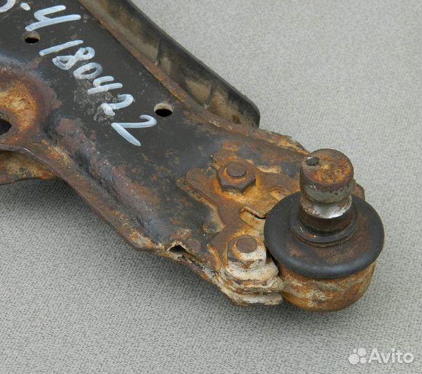 Рычаг передний VW Passat B3 / B4