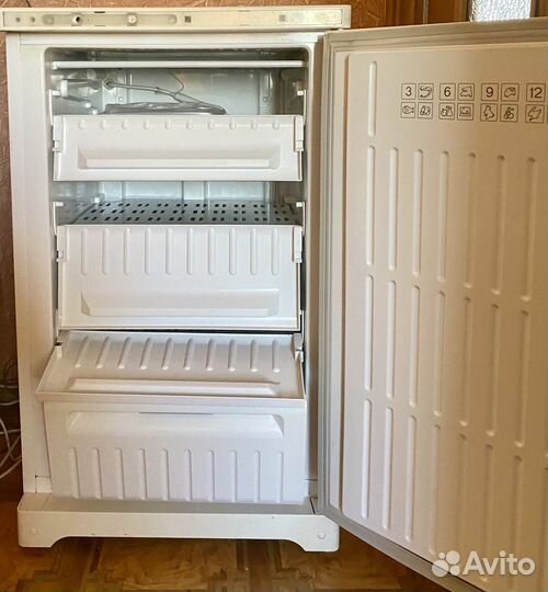 Морозильная камера бу Stinol в отличном состоянии