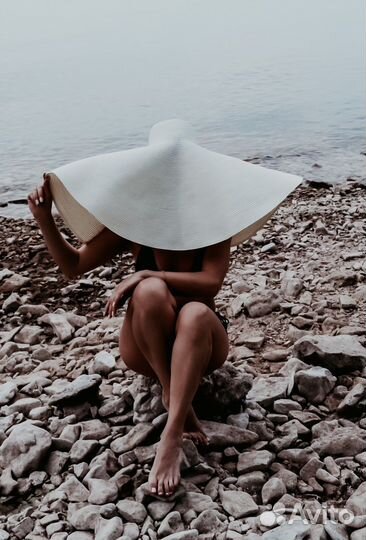 Шляпа с широкими полями