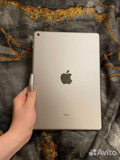 Планшет Apple iPad 5 