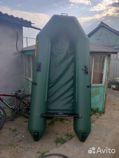 Лодка Муссoн