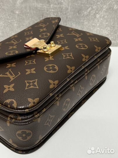 Сумка Louis Vuitton женская