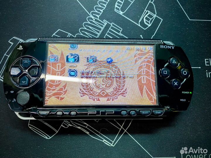 PSP fat 1004 полный комплект в идеале