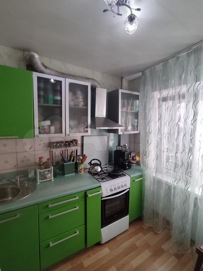 2-к. квартира, 48 м², 1/3 эт.