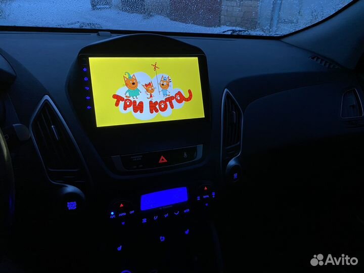 Магнитола Hyundai ix35, есть Teyes