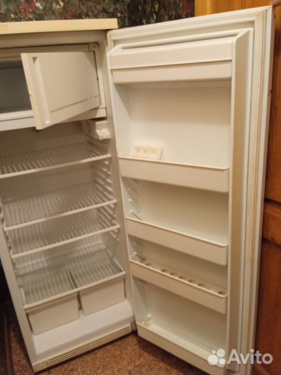 Холодильник однокамерный Атлант бу