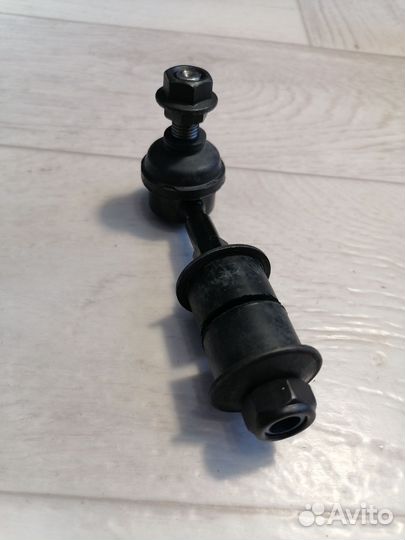 Стойка/линк стабилизатора Nissan