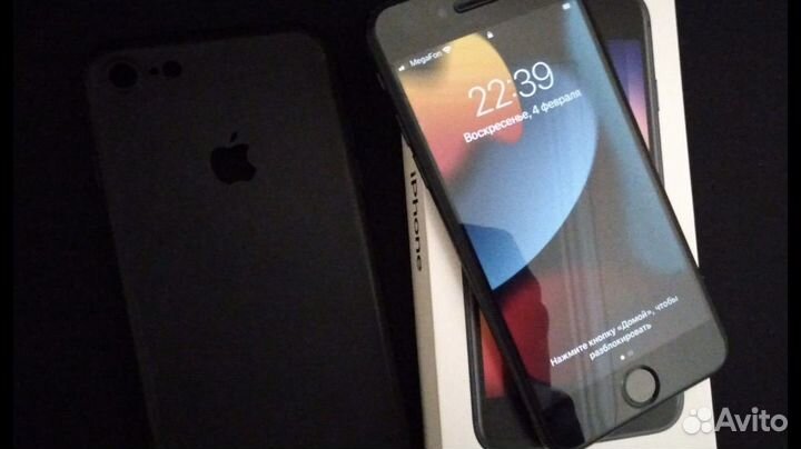 iPhone SE (2022), 64 ГБ