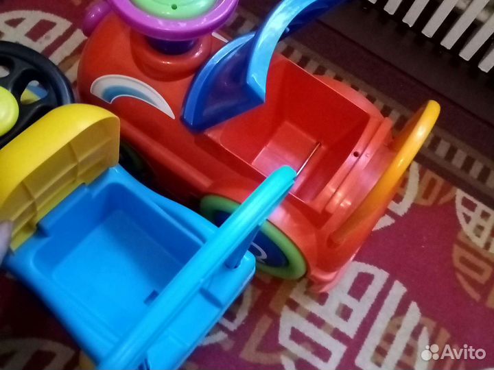 Паровоз,машинка прогулочная.Игрушки