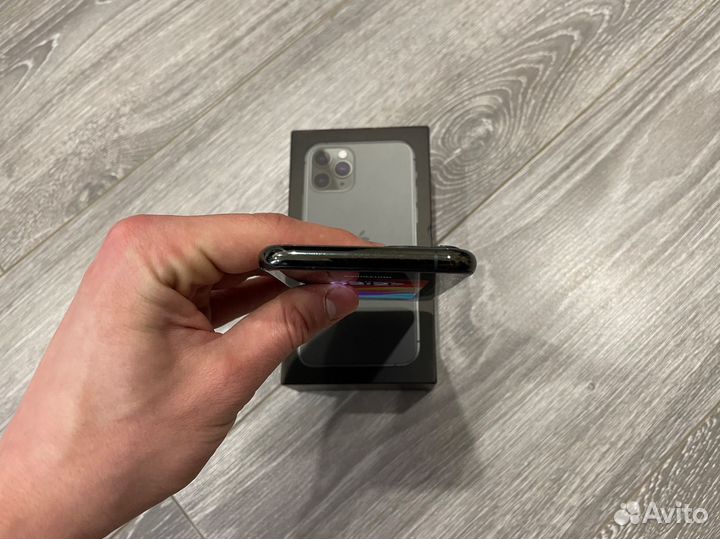 iPhone 11 Pro, 64 ГБ