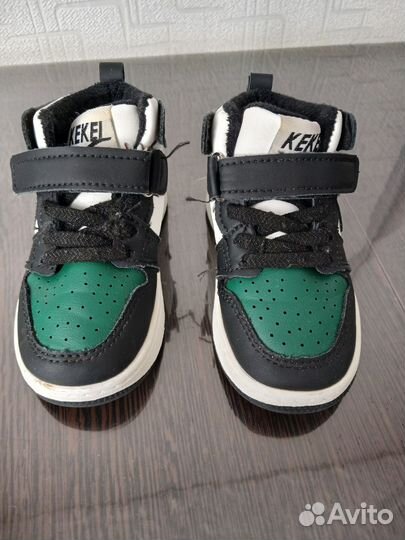 Кроссовки на мальчика