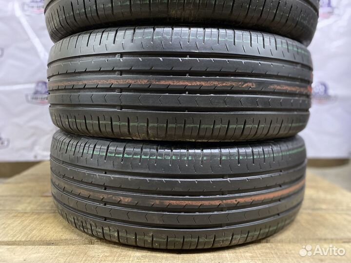 Continental ContiPremiumContact 5 235/65 R17