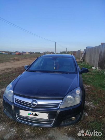 Opel Astra 1.8 AT, 2013, 307 000 км
