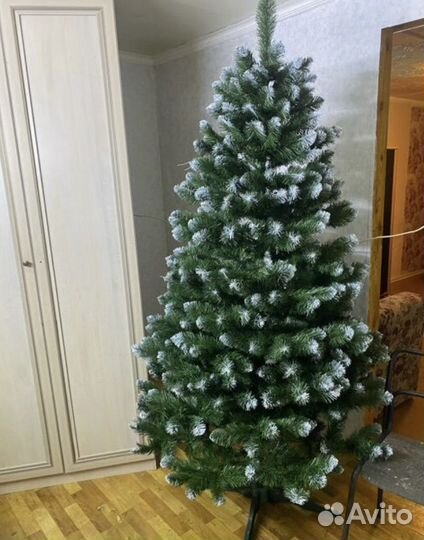 Ель искуственная