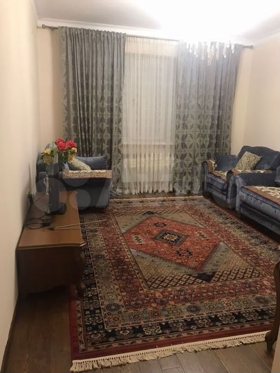 2-к. квартира, 60 м², 2/4 эт.