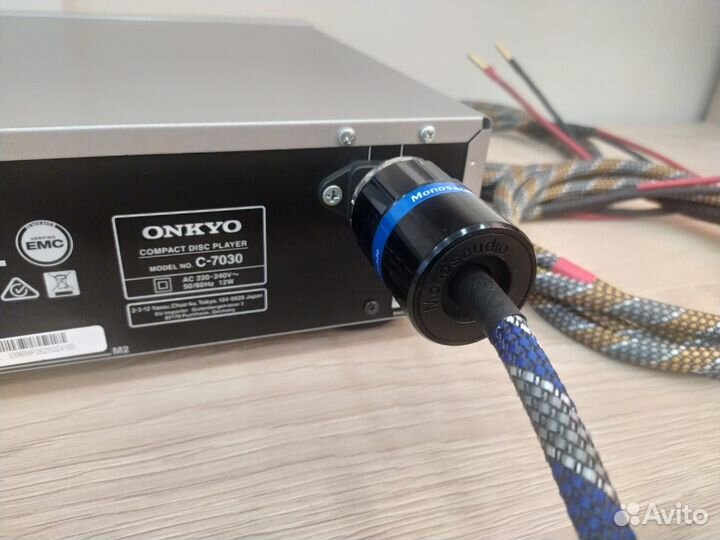 CD-проигрыватель Onkyo C-7030