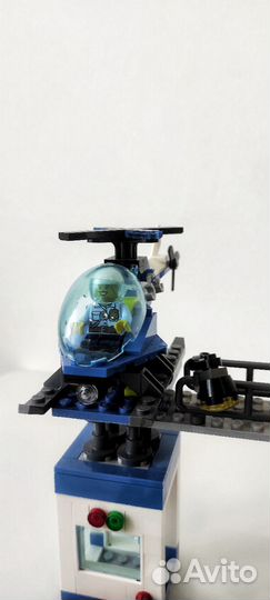 Конструктор Lego Police 60316 Полицейский участок