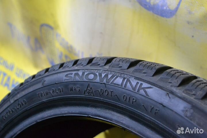 Triangle Snowlink TWT02 225/40 R18