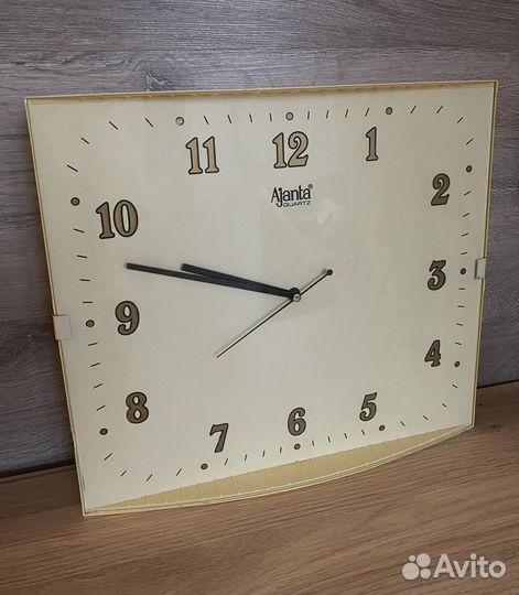 Часы настенные