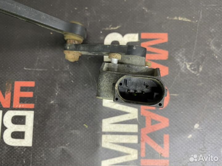 Датчик дорожного просвета задний Audi Q7 VW Porsch