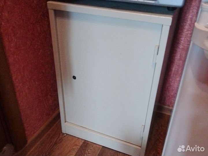 Сейф металлический