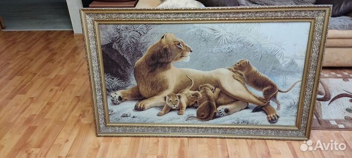 Картина в раме гобелен