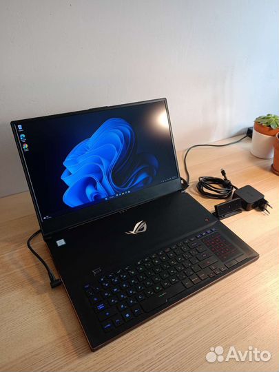 Игровой ноутбук - Asus ROG zephyrus S17 gx701