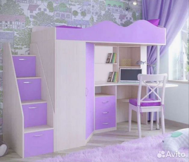 Детская кровать чердак со столом и шкафом