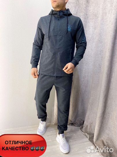 Спортивный костюм adidas