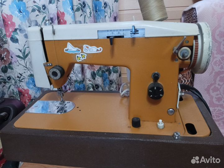 Швейная машинка Radom 466