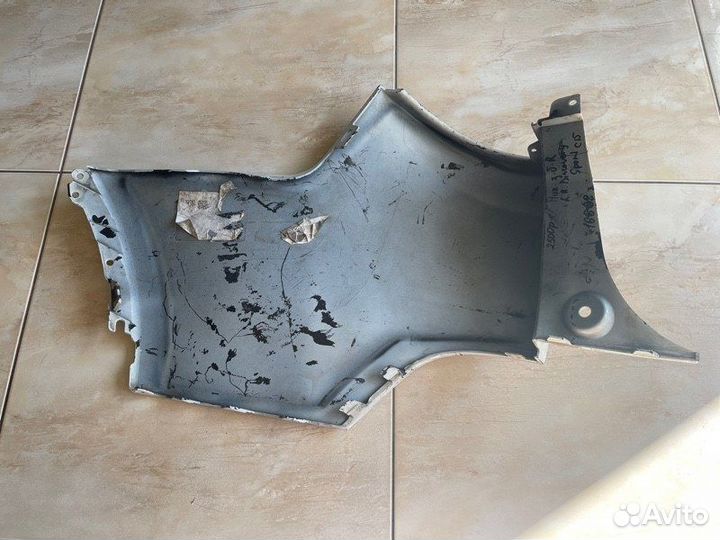 Накладка бампера задняя правая Land Rover