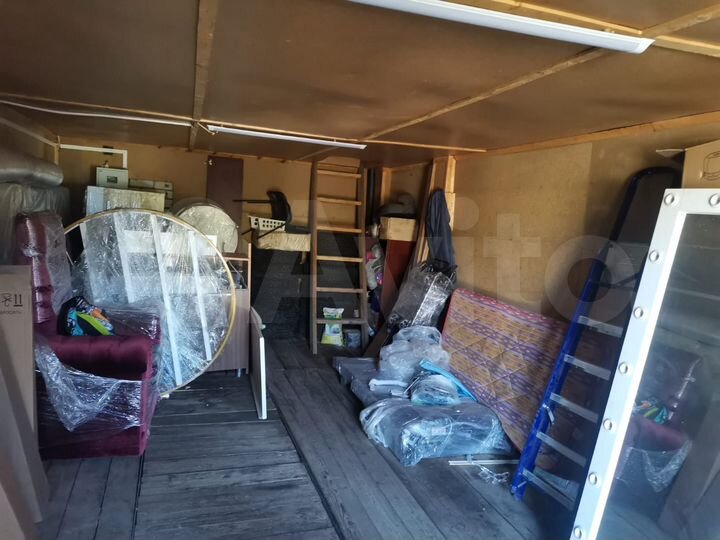 Гараж, > 30 м²