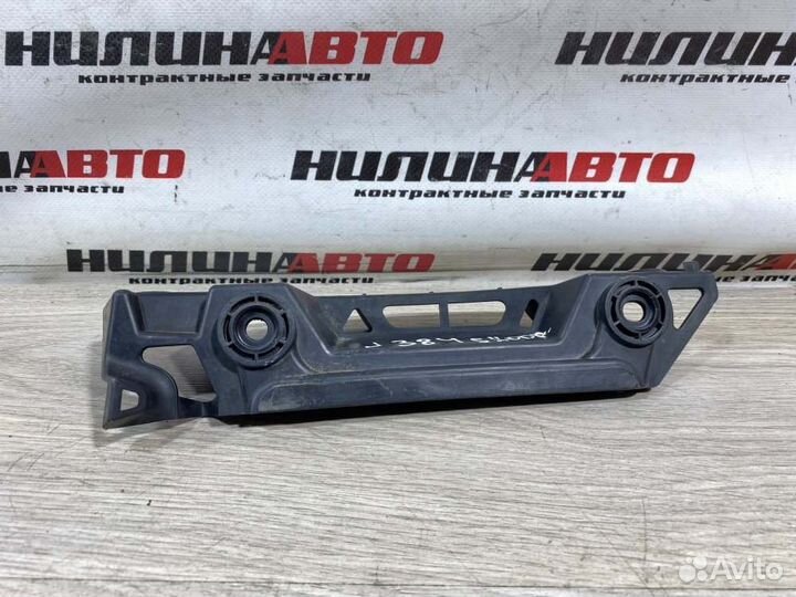 Кронштейн заднего бампера левый задний левый Skoda