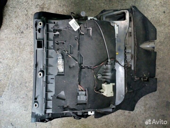 Бардачок Audi A6 C6 AUK 3.2 2007