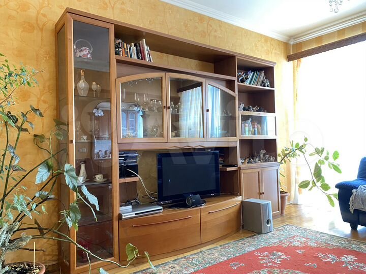 3-к. квартира, 87 м², 3/5 эт.