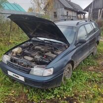 Toyota Carina E 1.8 MT, 1996, битый, 350 000 км, с пробегом, цена 105 000 руб.