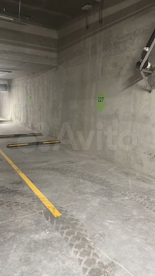 Машиноместо, 14 м²