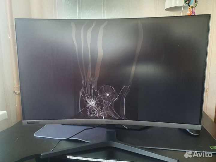 Монитор Samsung 27 изогнутый