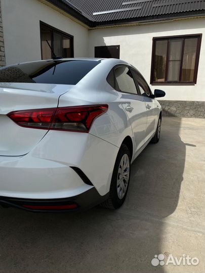 Hyundai Solaris 1.6 AT, 2020, 130 000 км