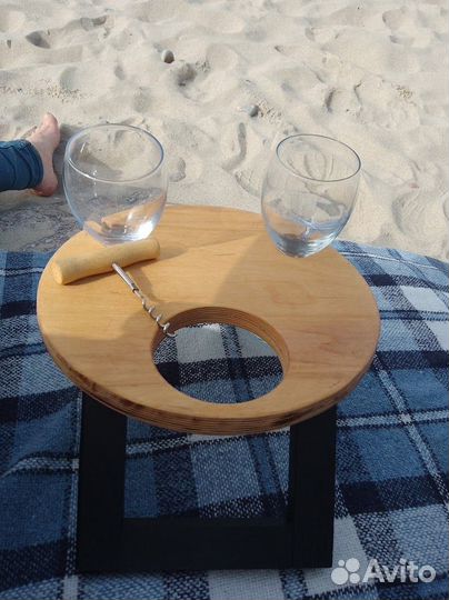 Винный столик