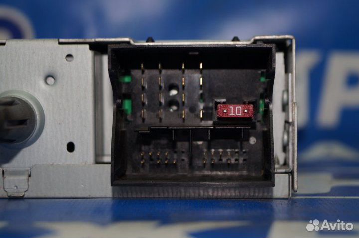 Магнитола Citroen C4 1.6 10fhcmpsa5F01 2012