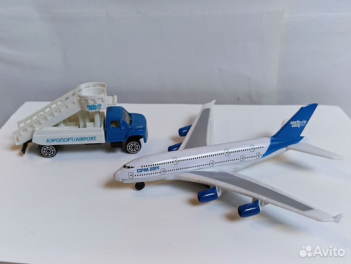 Игрушечный олимпийский аэропорт Сочи 2014