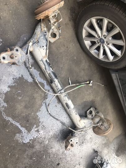 Задняя балка Ford Fusion