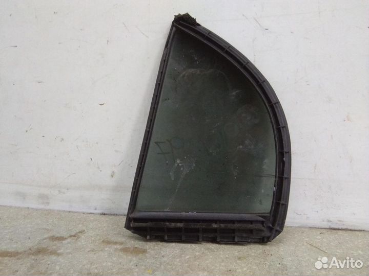 Стекло двери задней правой Honda Civic 4D 2006-201