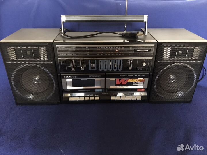 2-х кассетная магнитола Sanyo