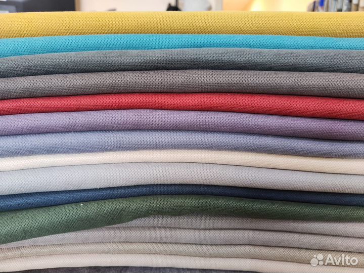 Куски тканей мебельных