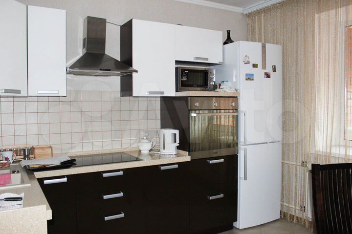 2-к. квартира, 57 м², 8/9 эт.